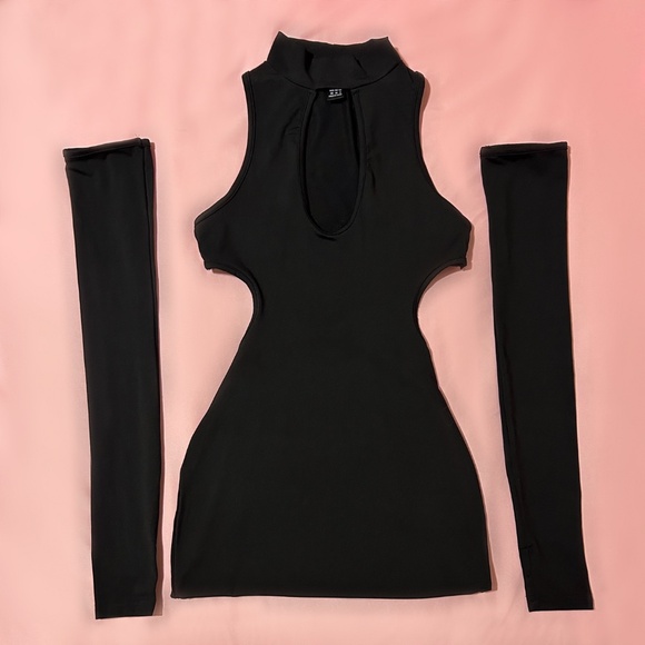 Maddy Euphoria Black Dress - Picture 5 of 6